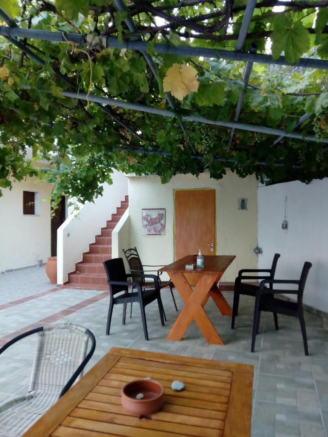 Villa Krini Skiathos Town Exterior photo