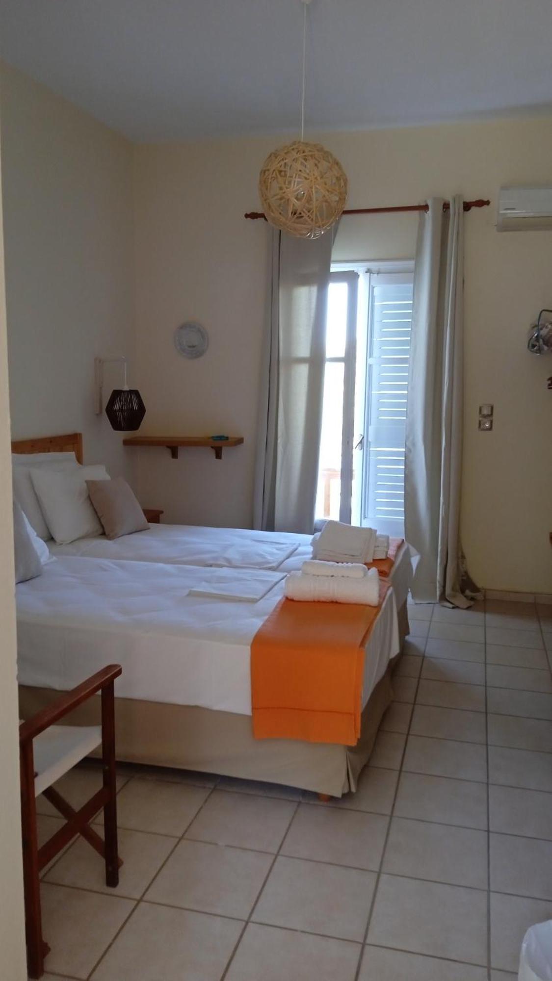 Villa Krini Skiathos Town Exterior photo