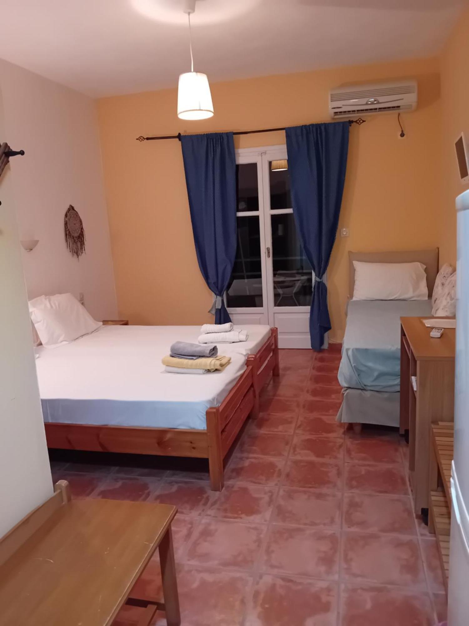 Villa Krini Skiathos Town Exterior photo