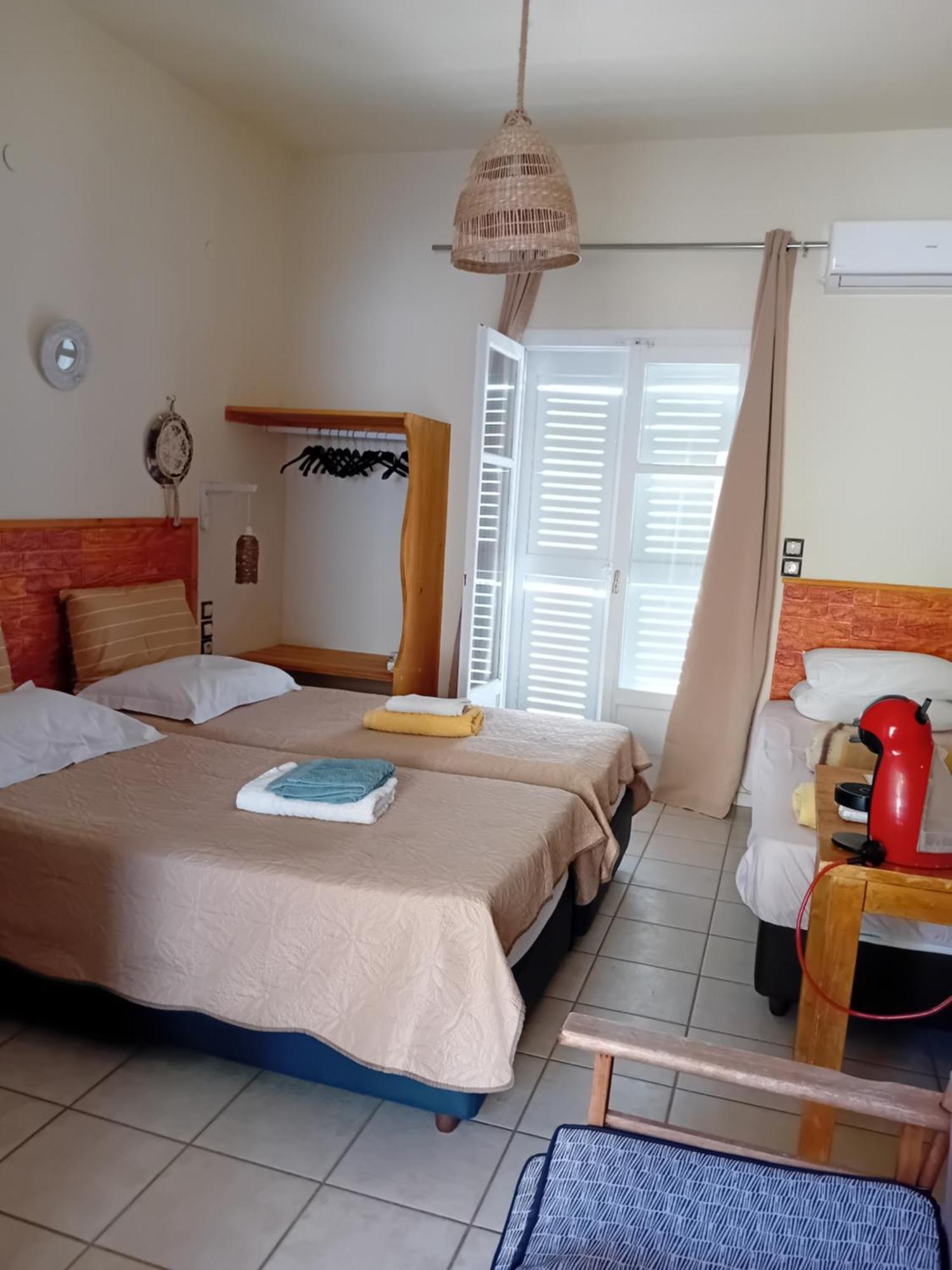Villa Krini Skiathos Town Exterior photo